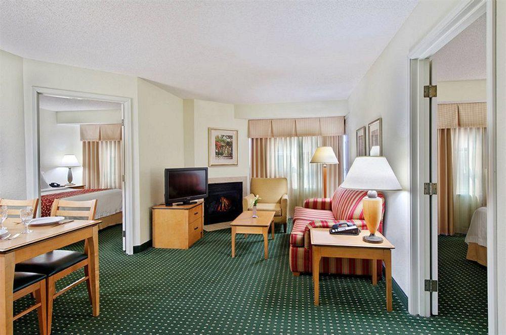 Residence Inn By Marriott Detroit / נובי חדר תמונה